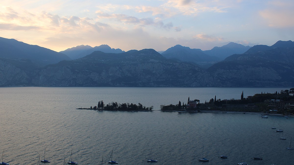 Malcesine Val Di Sogno Stickl Sportcamp Blick Nach Campione Foto