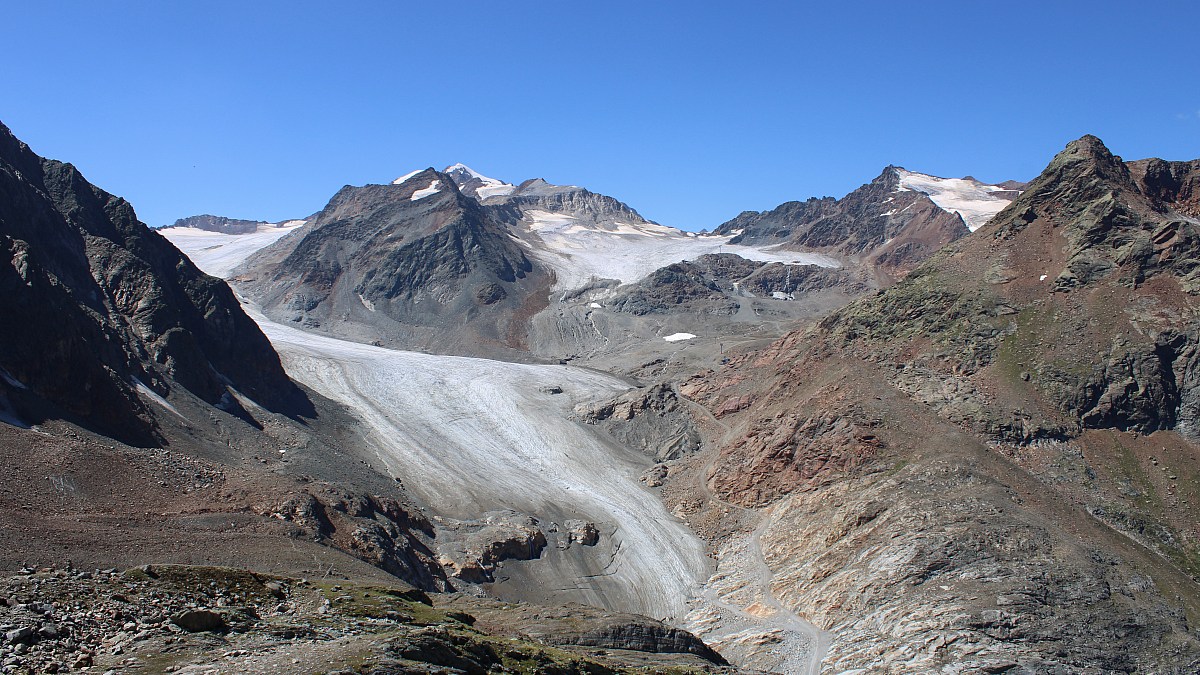 Braunschweiger Hütte - Blick zum Mittelbergferner und zur Wildspitze ...