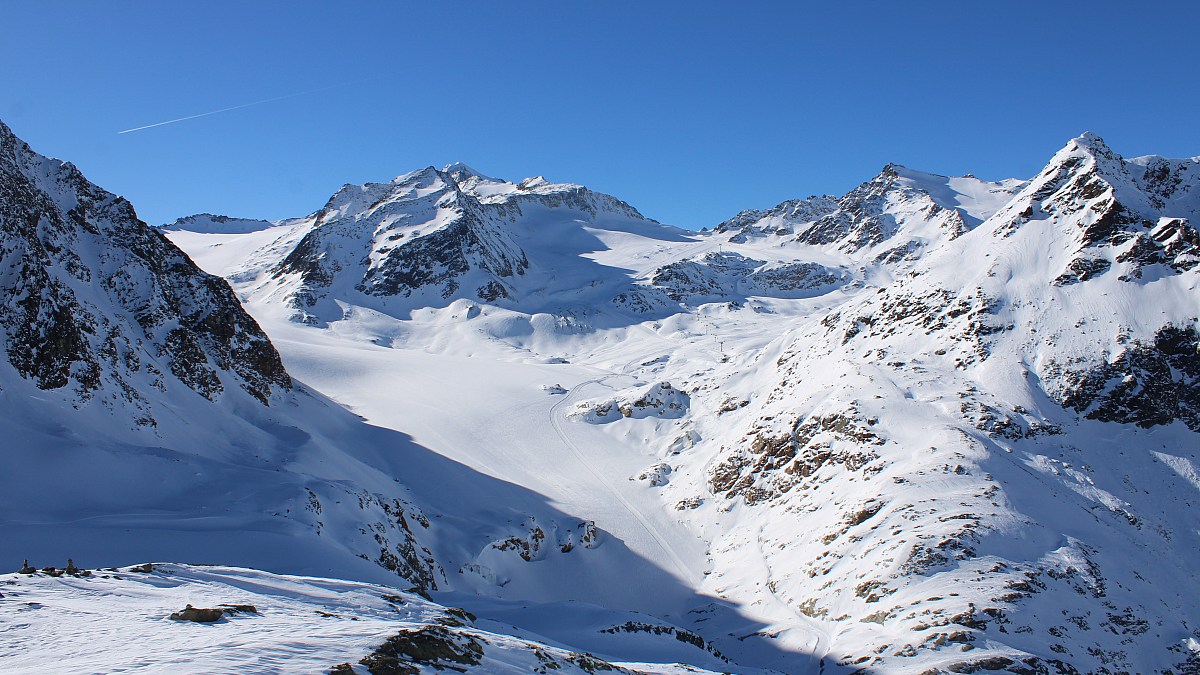 Braunschweiger Hütte - Blick zum Mittelbergferner und zur Wildspitze ...