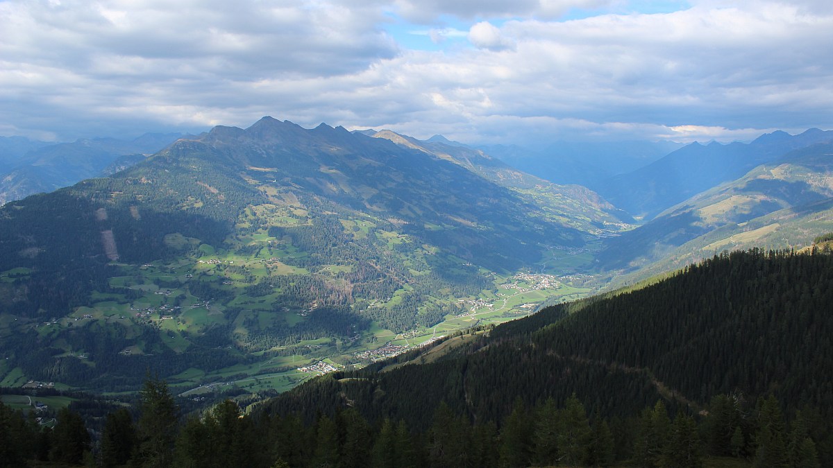 Rangersdorf / Ederplan - Blick nach Nordosten - Foto-Webcam.eu