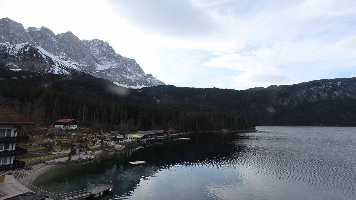 Eibsee-Hotel - Grainau - Blick nach Südwesten zur Zugspitze - Foto ...