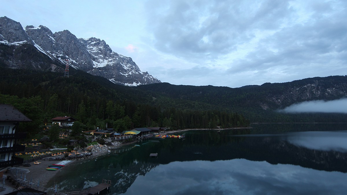 Eibsee-Hotel - Grainau - Blick nach Südwesten zur Zugspitze - Foto ...