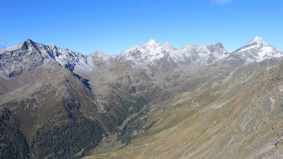 Feldkopf - Blick nach Westen zum Glödis und Hochschober - Foto-Webcam.eu