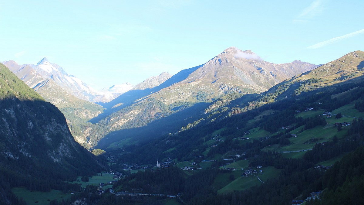 Heiligenblut / Zirbenhof - Blick zum Großglockner - Foto-Webcam.eu