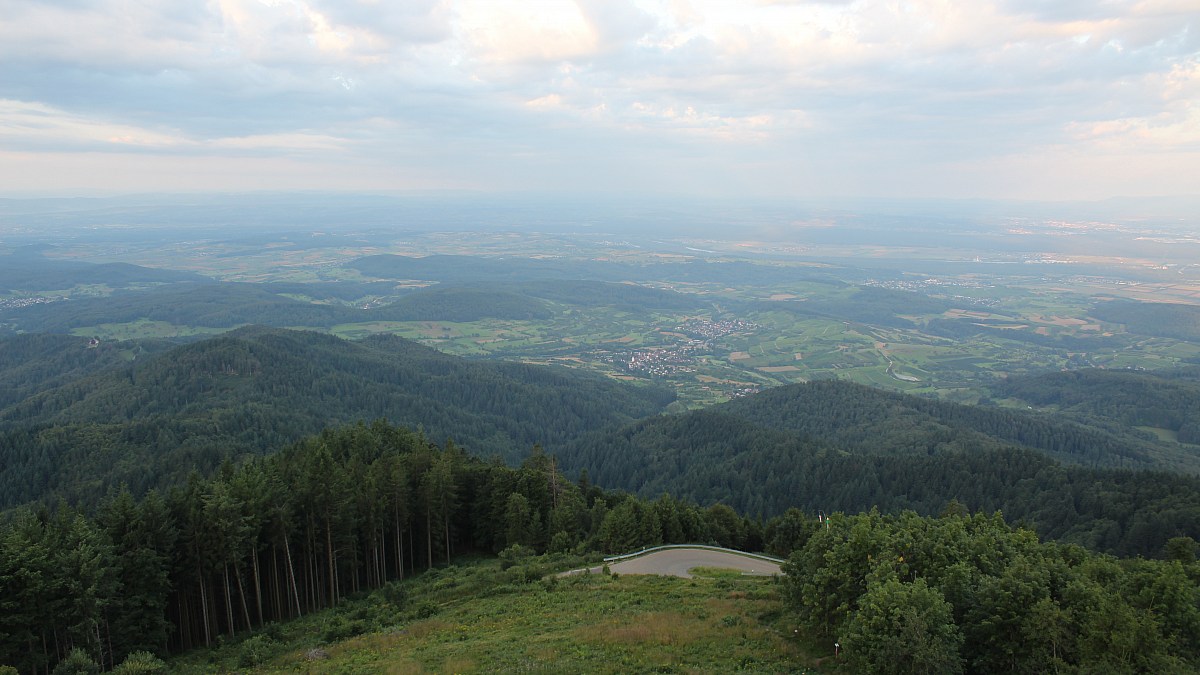 Hochblauen / Schwarzwald - Blick ins Rheintal - Foto-Webcam.eu