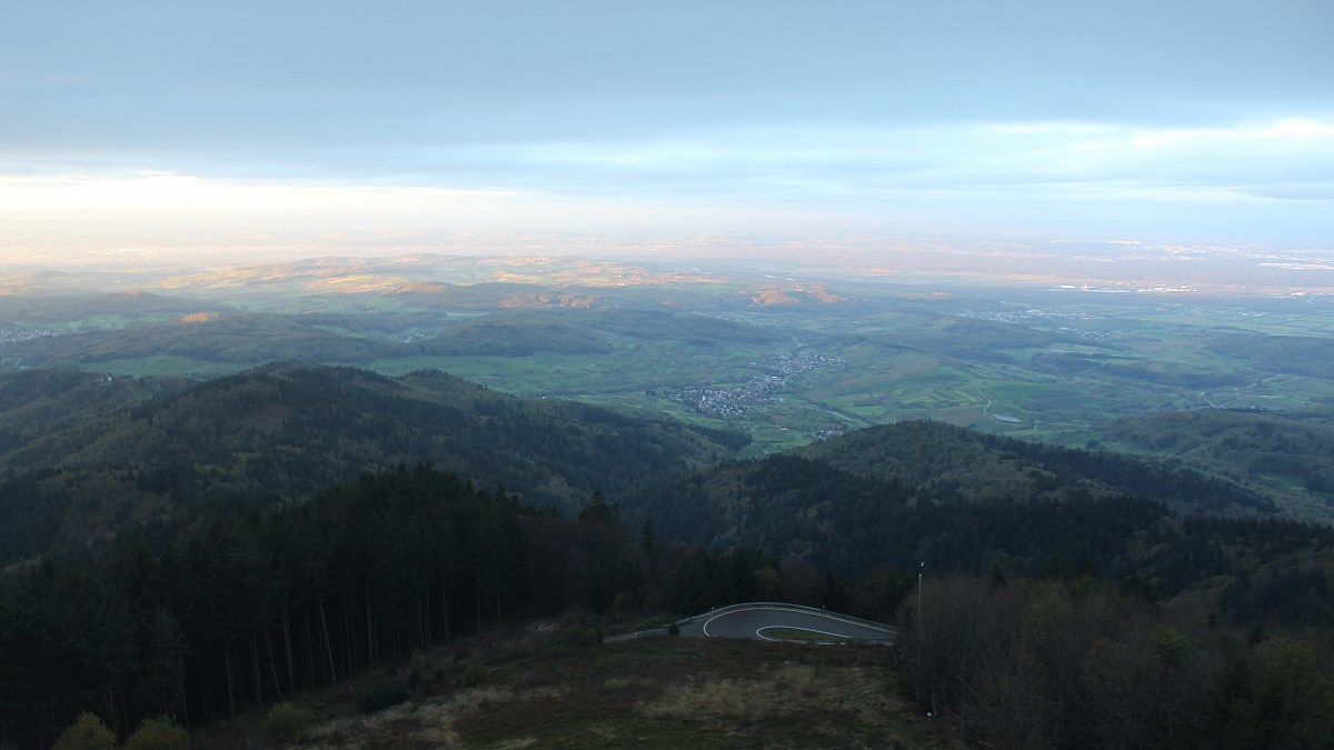 Hochblauen / Schwarzwald - Blick ins Rheintal - Foto-Webcam.eu