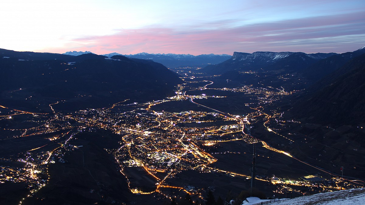 Berggasthaus Hochmuth - Dorf Tirol / Meran - Blick nach Südosten - Foto ...