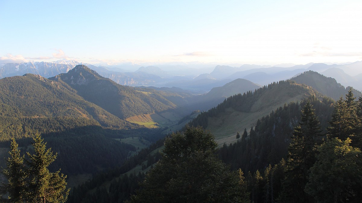 Hochrieshütte - DAV Sektion Rosenheim - Blick nach Süden - Foto-Webcam.eu