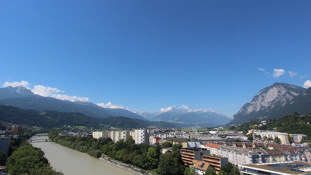 Universität Innsbruck / Blick nach Westen - Foto-Webcam.eu