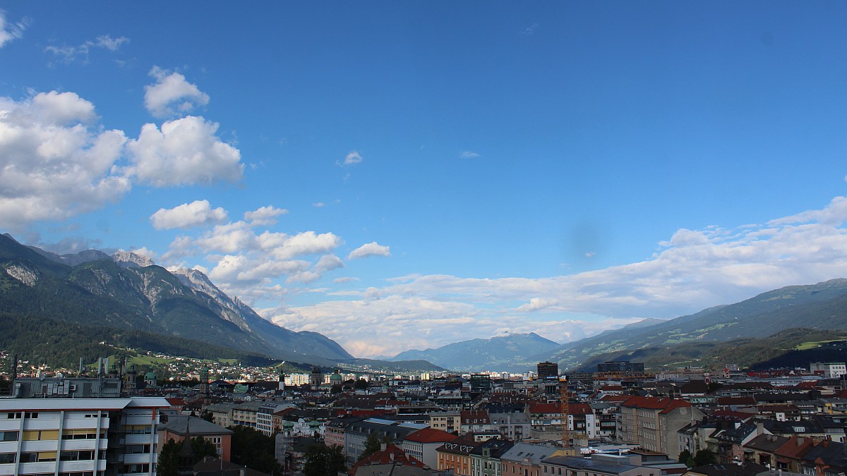 Universität Innsbruck / Blick nach Nordosten ins Unterinntal - Foto ...