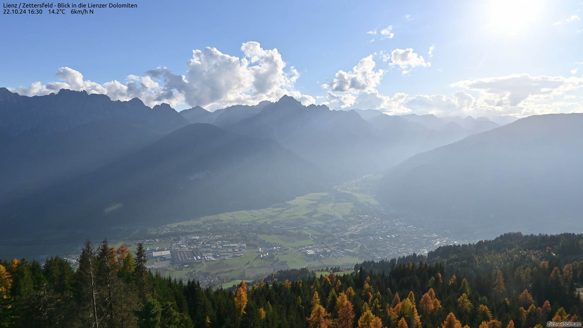 Webcam Lienz / Zettersfeld, Blick in die Lienzer Dolomiten | © www.foto-webcam.eu