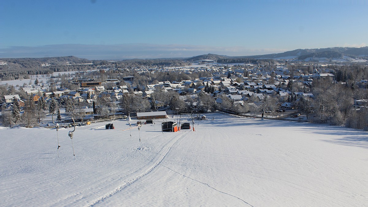 Max-Wild-Arena - Felderhalde / Isny im Allgäu - Blick nach Nordosten ...