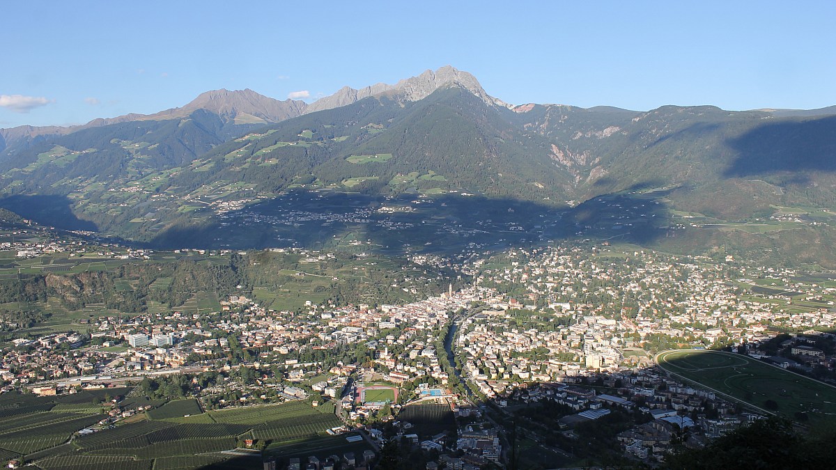 Marlinger Berg - Meran - Blick nach Nordosten - Foto-Webcam.eu