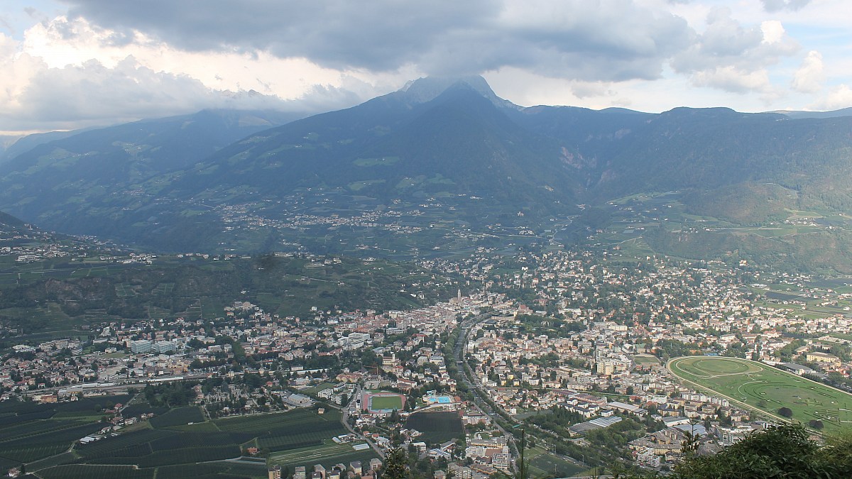 Marlinger Berg - Meran - Blick nach Nordosten - Foto-Webcam.eu