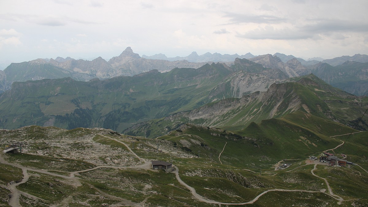 Nebelhornbahn Gipfelstation - Oberstdorf - Blick nach Südosten - Foto ...