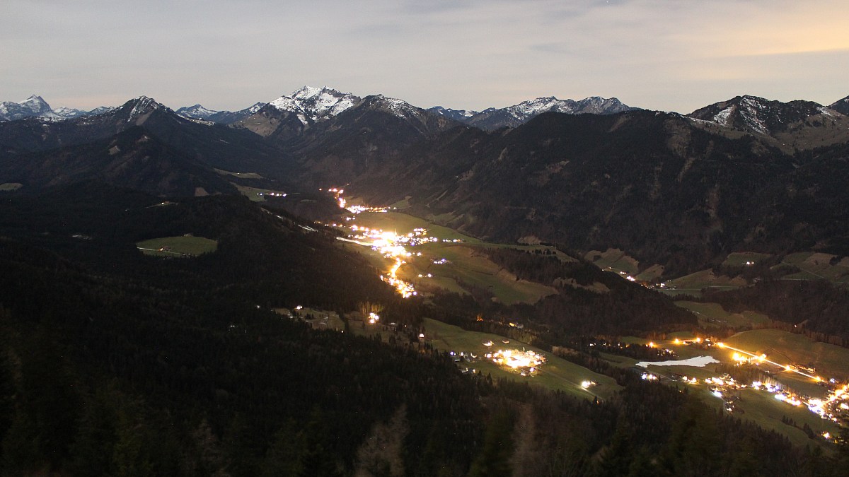 Pendlinghaus - Kufstein - Blick über Hinterthiersee nach Nordwesten ...