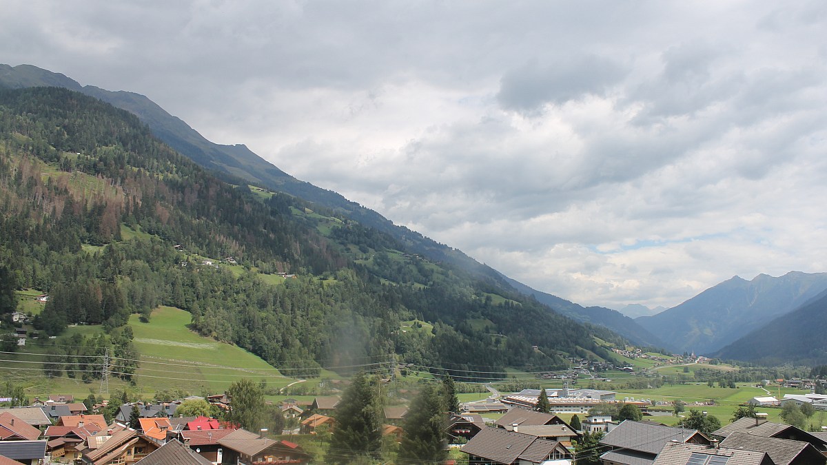 Rangersdorf / Hotel Margarethenbad - Blick nach Nordosten - Foto-Webcam.eu