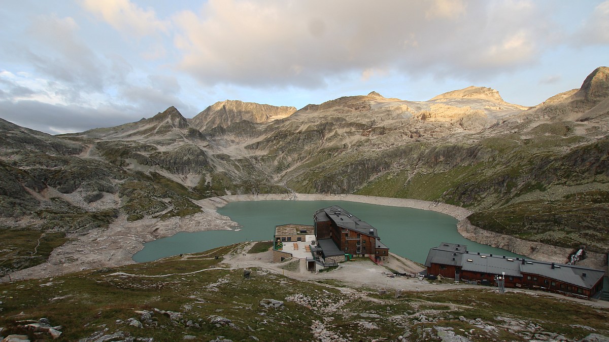 Berghotel Rudolfshütte - Weißsee Gletscherwelt - Blick nach Südwesten ...