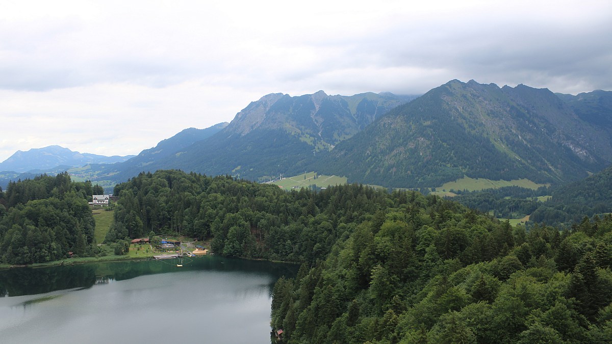 Heini-Klopfer-Skiflugschanze - Oberstdorf - Blick nach Nordosten - Foto ...