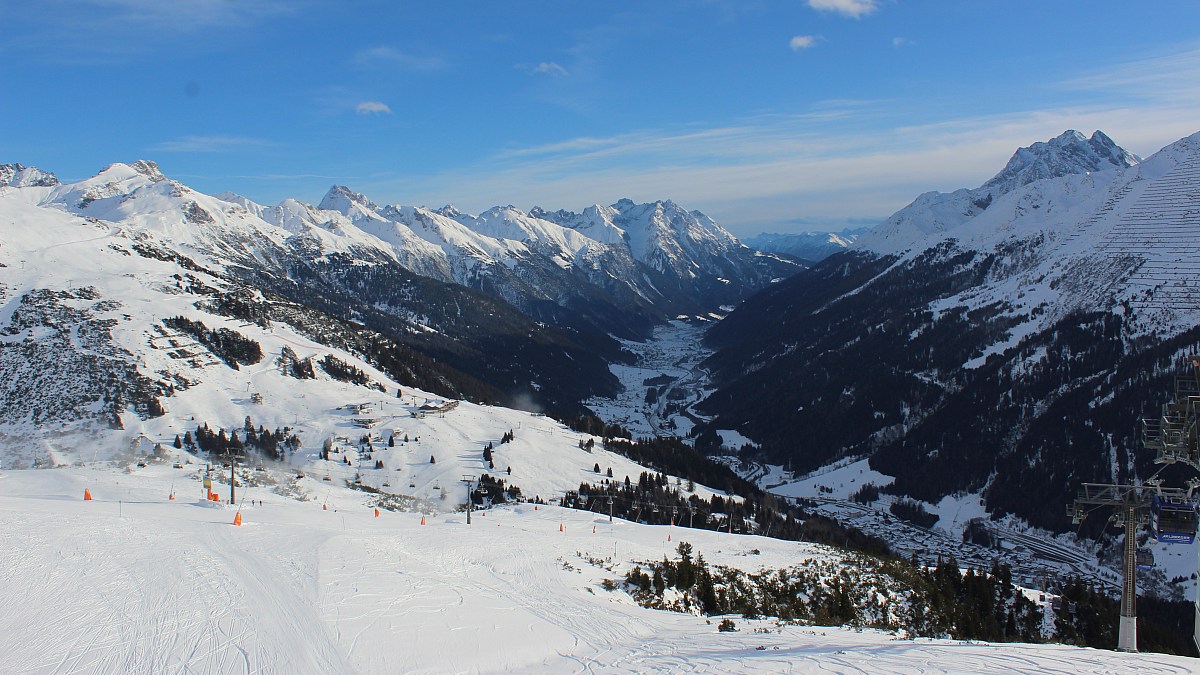 St. Anton am Arlberg / Galzig - Blick nach Osten - Foto-Webcam.eu