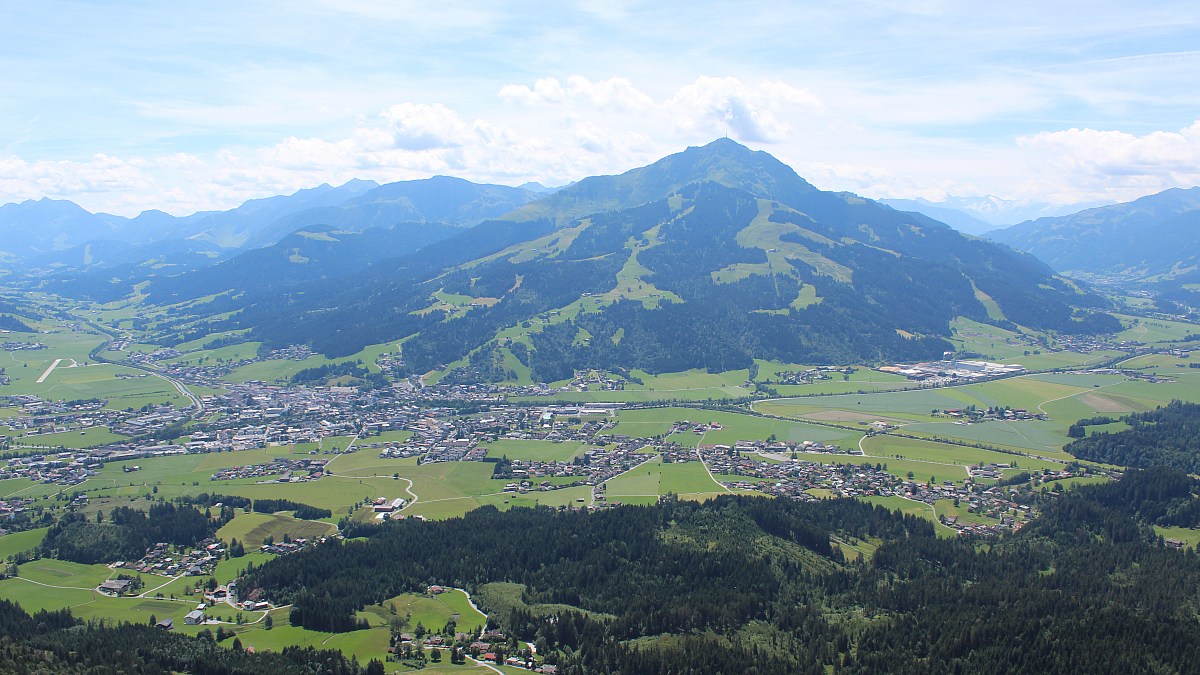 St. Johann In Tirol - Blick Zum Kitzbüheler Horn - Foto-Webcam.eu