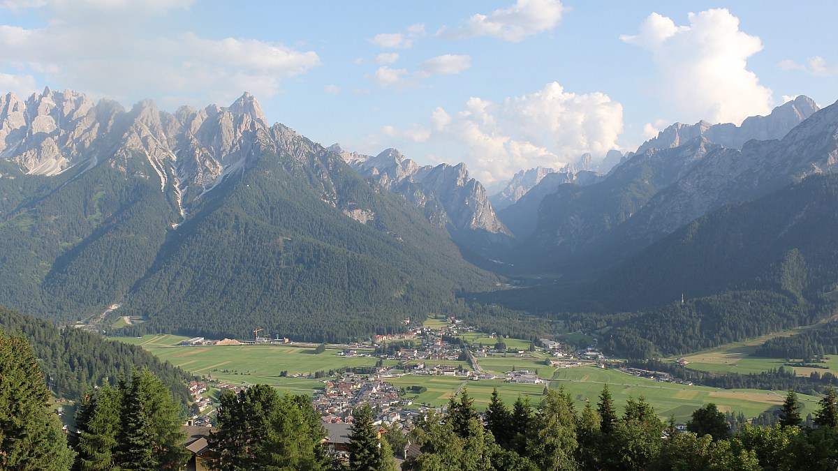 Alpenhotel Ratsberg - Toblach - Blick nach Süden - Foto-Webcam.eu