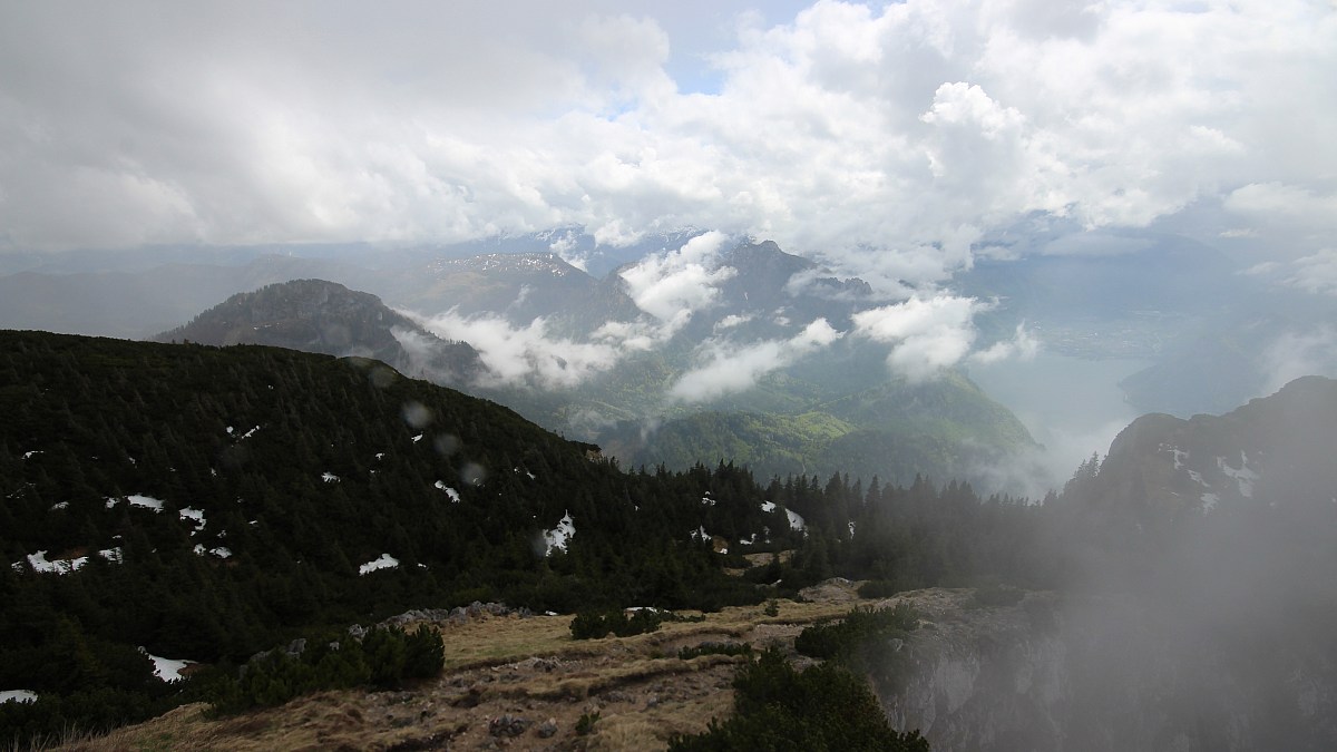 Gmundner Hütte am Traunstein - Oberösterreich - Blick nach Süden - Foto ...