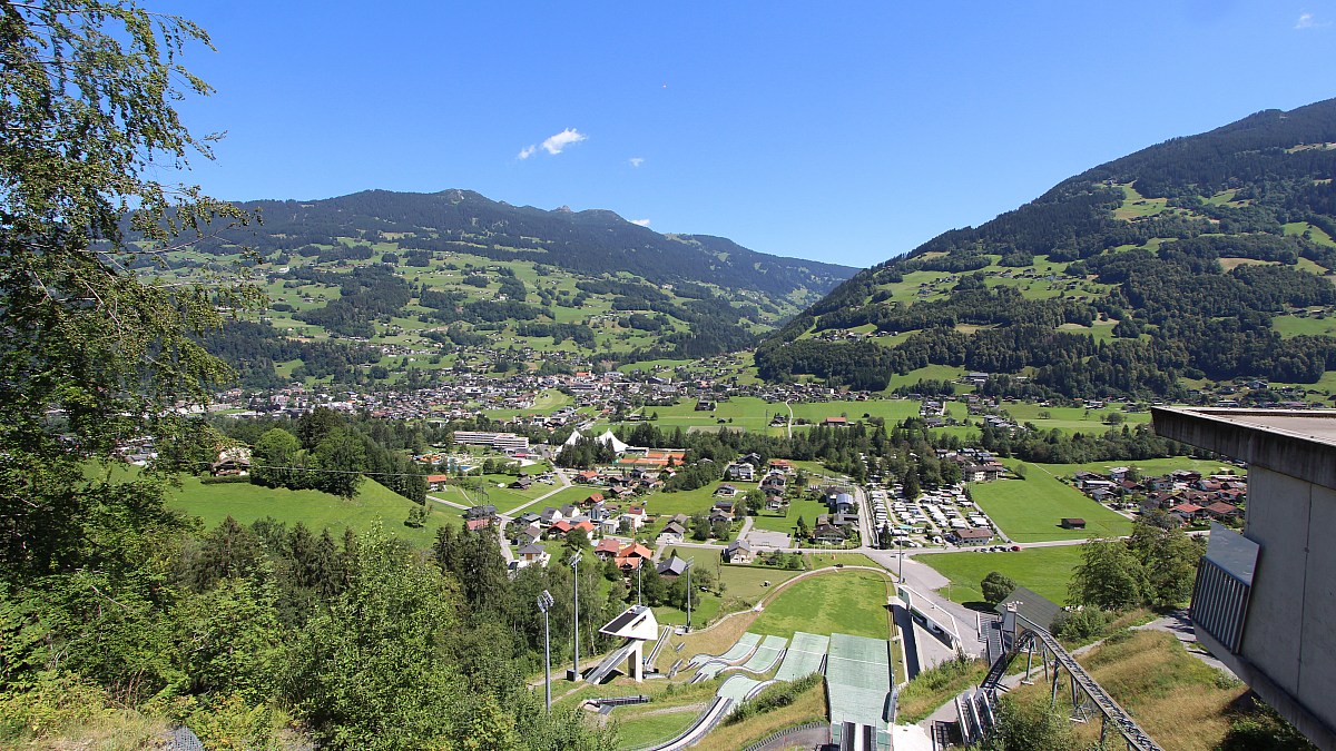 Tschagguns / Montafon Nordic Schanzenzentrum - Blick nach NO - Foto ...