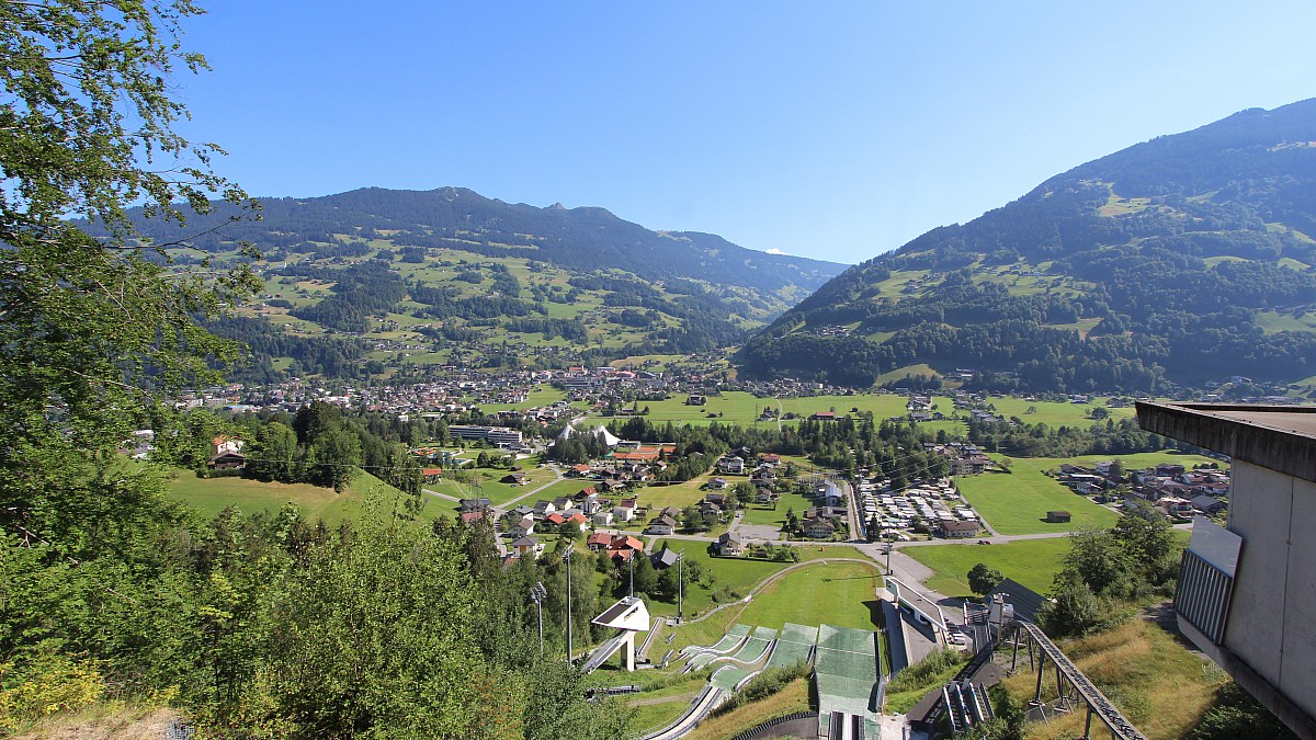 Tschagguns / Montafon Nordic Schanzenzentrum - Blick nach NO - Foto ...