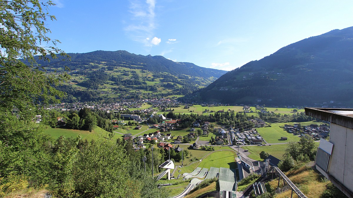 Tschagguns / Montafon Nordic Schanzenzentrum - Blick nach NO - Foto ...