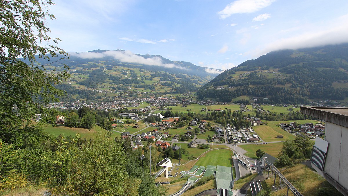 Tschagguns / Montafon Nordic Schanzenzentrum - Blick nach NO - Foto ...