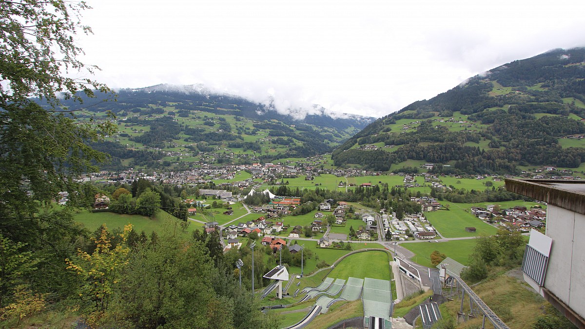 Tschagguns / Montafon Nordic Schanzenzentrum - Blick nach NO - Foto ...