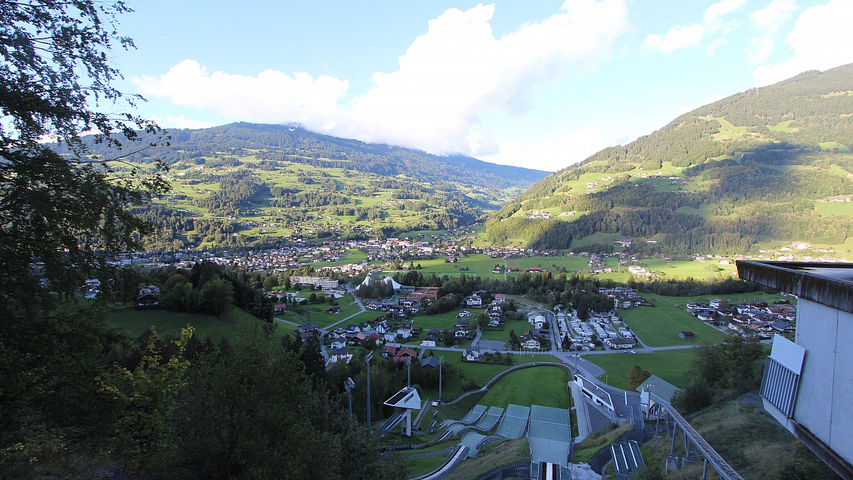 Tschagguns / Montafon Nordic Schanzenzentrum - Blick nach NO - Foto ...