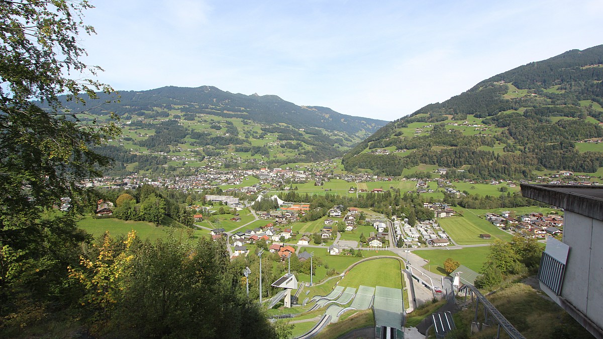 Tschagguns / Montafon Nordic Schanzenzentrum - Blick nach NO - Foto ...