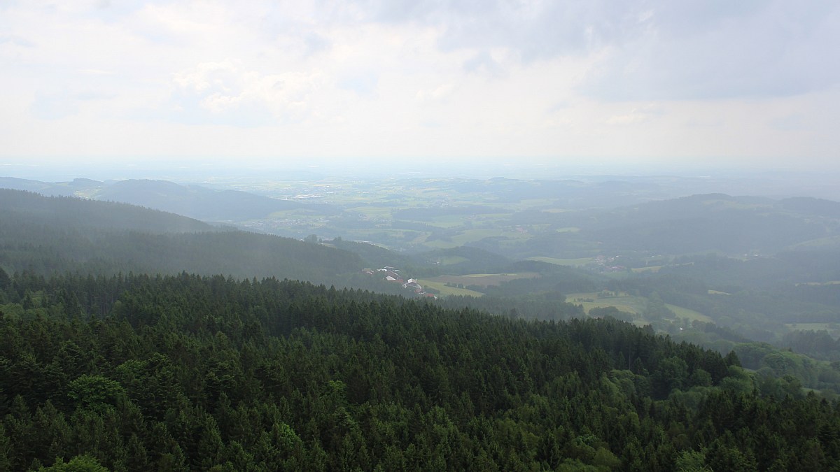 Waldwipfelweg.de - Maibrunn / Bayerischer Wald - Blick nach Süden ...